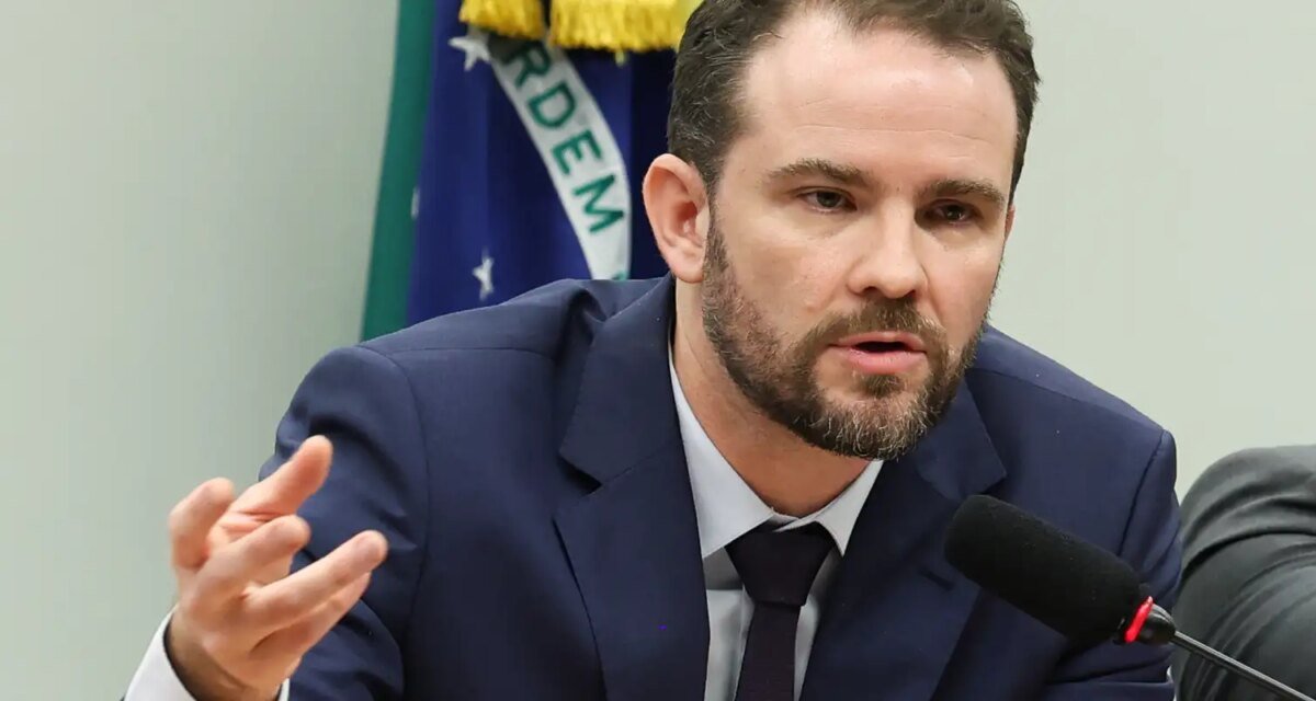 Durigan diz que aumento da dívida decorre dos juros, não dos gastos