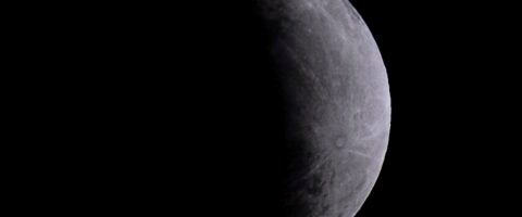 Eclipse parcial da Lua nesta quinta-feira será visto em todo o Brasil
