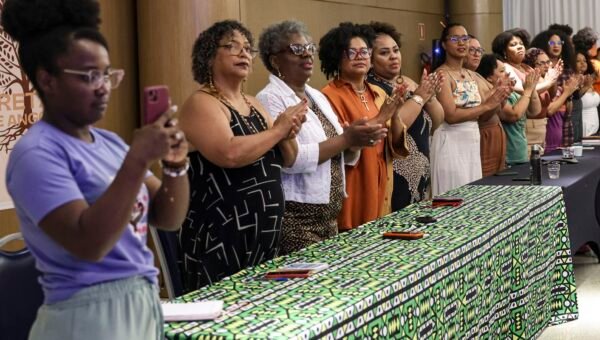 Eleições 2026: mulheres negras divulgam manifesto para candidatos
