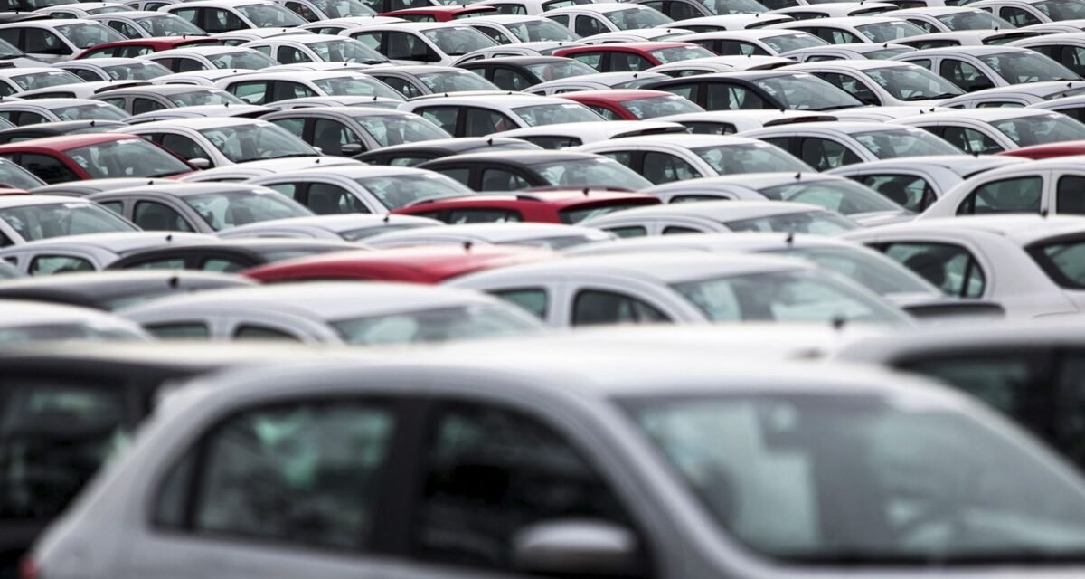 Emplacamentos de veículos cresceram 10% em julho