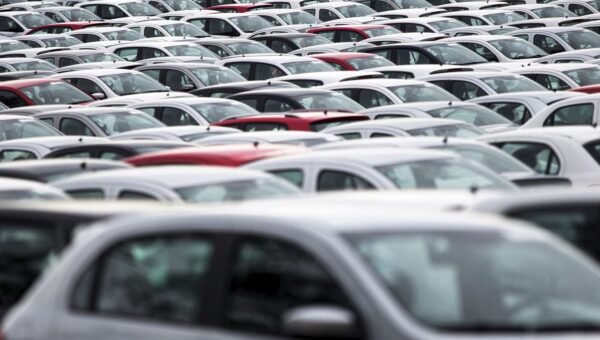 Emplacamentos de veículos cresceram 10% em julho