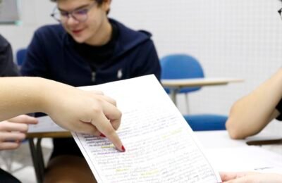 Encceja 2026: alunos já podem consultar cartilha de redação