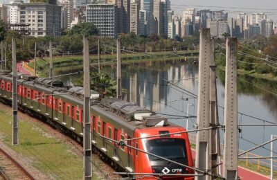 Greve de trens em SP causa congestionamento de mais de 2 mil km 
