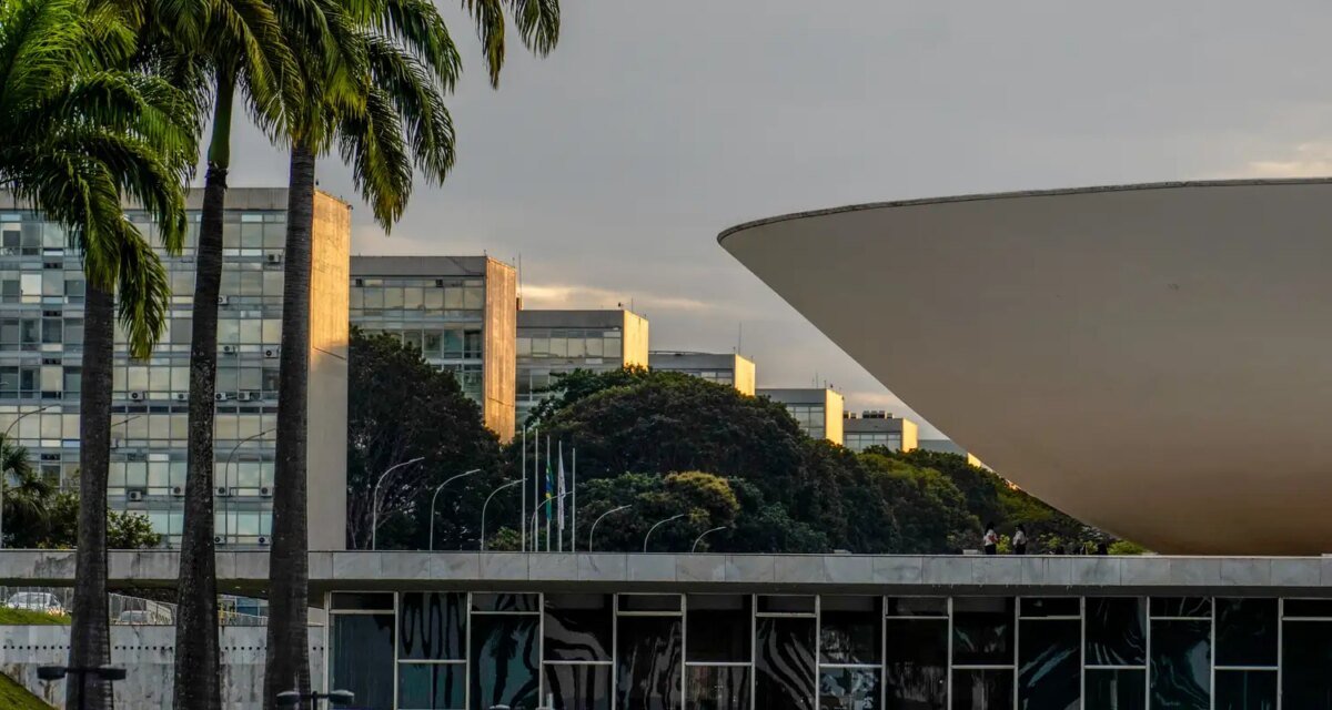 Líder do PT passa mal e Câmara suspende votações