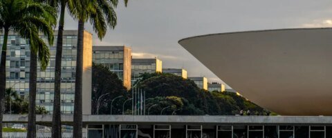 Líder do PT passa mal e Câmara suspende votações