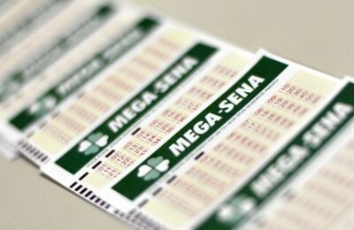 Mega Sena acumula e pode pagar R$ 100 milhões neste domingo