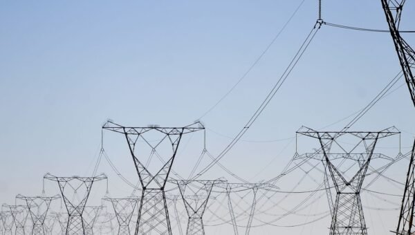 ONS suspende geração excedente de energia pela segunda vez no ano