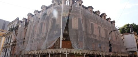 Palacete Imperial acumula denúncias de abandono no centro do Rio