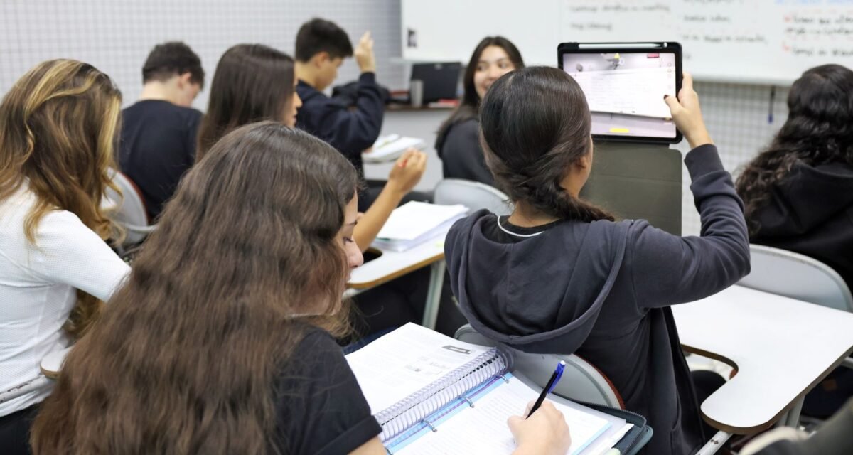 Pé-de-Meia 2026: nascidos em março e abril recebem parcela nesta terça