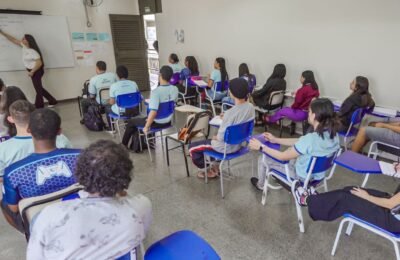 Pé-de-Meia começa a pagar quinta parcela de frequência nesta segunda