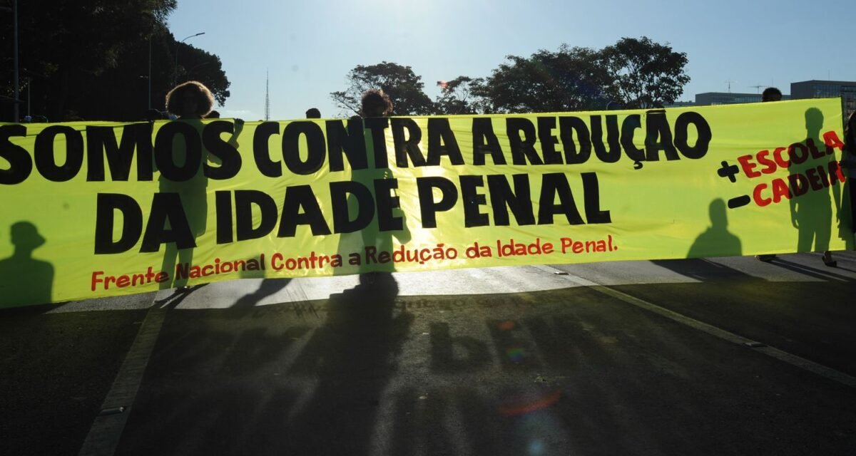 Pediatras se manifestam contrários à redução da maioridade penal