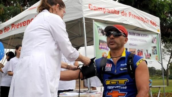 Pesquisa de polipílula para prevenção do AVC busca 8,5 mil voluntários