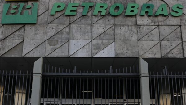 Petrobras anuncia descoberta de petróleo na Foz do Amazonas