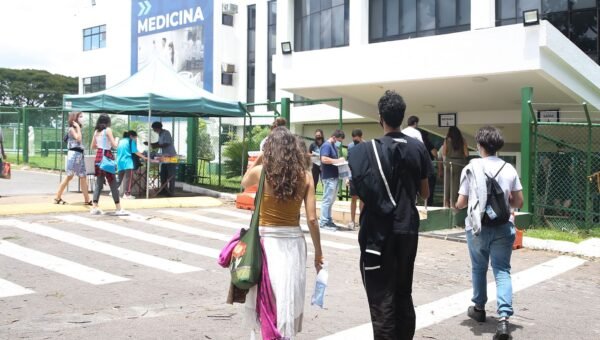 Renegociação de dívidas do Fies pode ser feita aé 31 de agosto