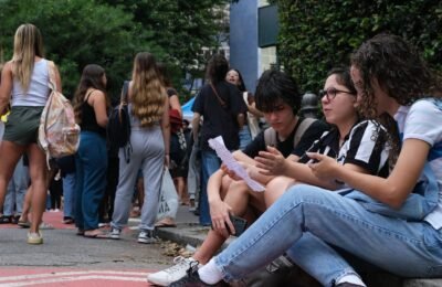 Saeb 2025: Brasil recupera nível pré-pandemia, mas ainda tem gargalos