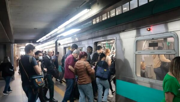 Termina a greve nas linhas de trens em São Paulo
