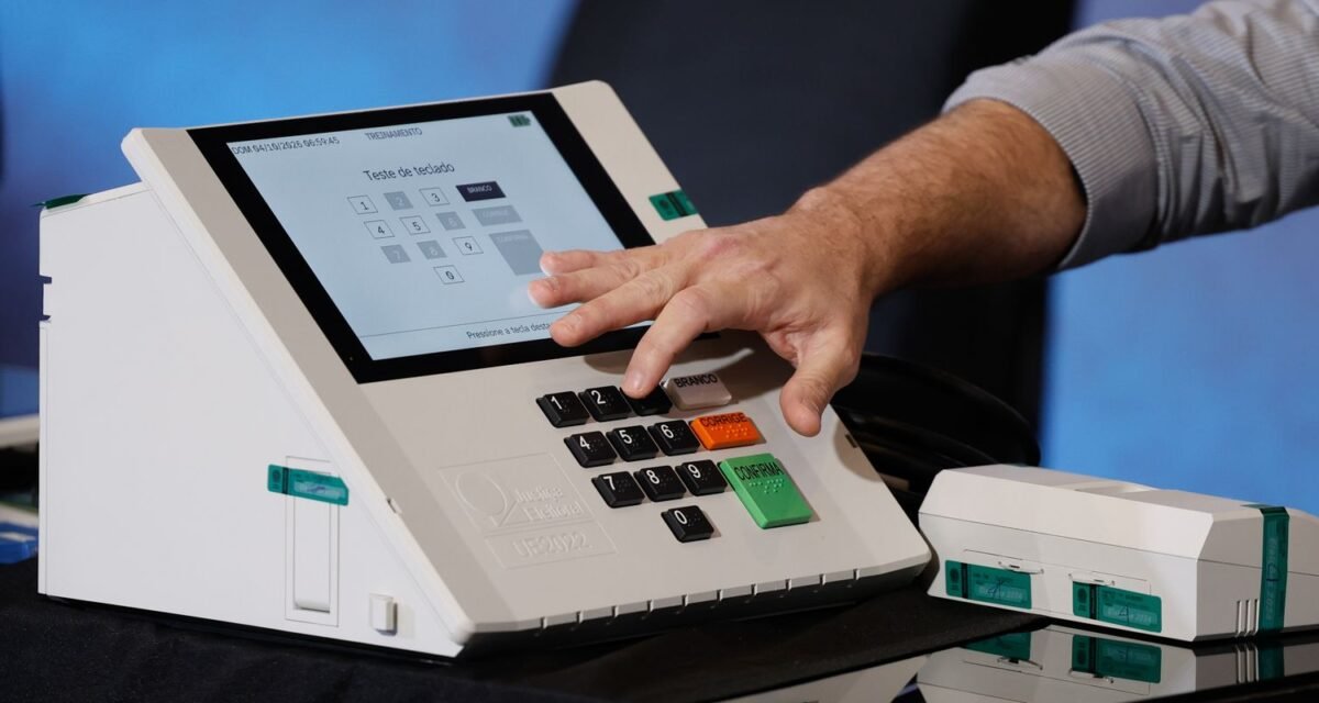 Totalização dos votos é aberta, auditável e segura, diz TSE