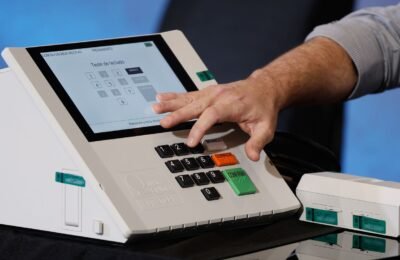 Totalização dos votos é aberta, auditável e segura, diz TSE