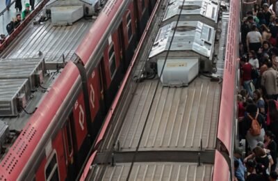 Trabalhadores das linhas 11, 12 e 13 dos trens em São Paulo iniciam g