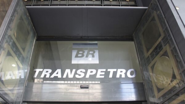 Transpetro abre concurso público com salário inicial de até R$ 15 mil