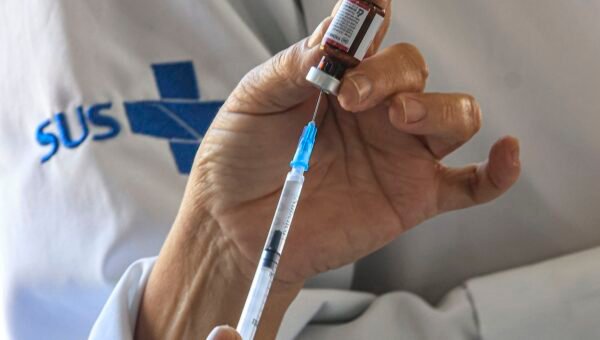 Anvisa amplia indicação de vacina contra meningite 