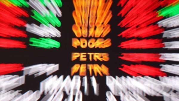 Bolsa dispara 3% e atinge o maior nível desde maio
