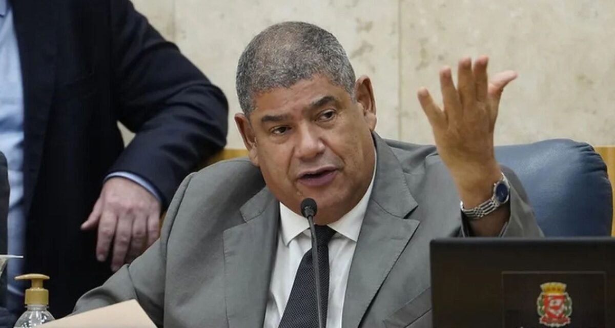 Ex-vereador Milton Leite se entrega à polícia após operação contra PCC