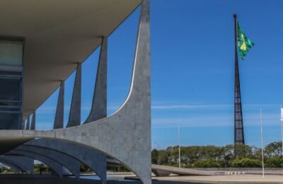 Frente de prefeitos apresenta carta com propostas aos presidenciáveis