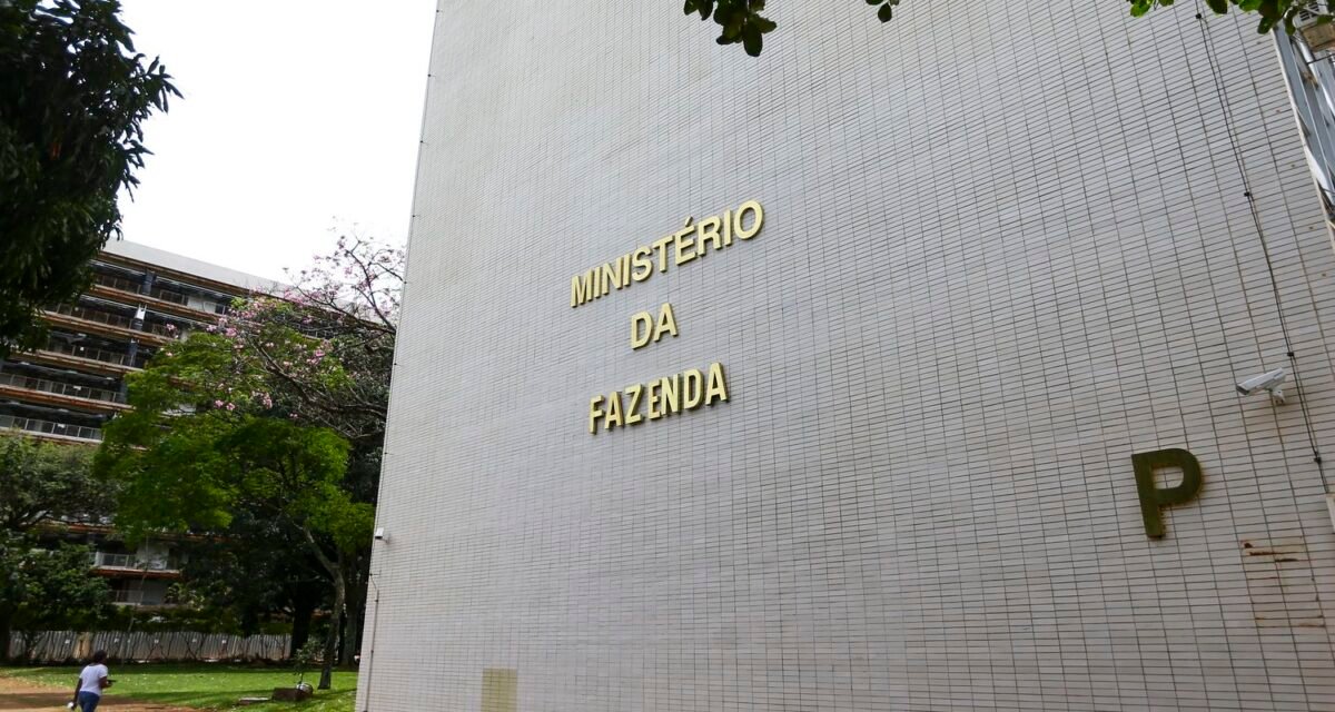 Governo reduz projeção do PIB para 2% em 2026 e 2,3% em 2027