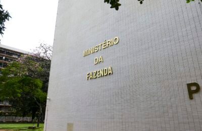 Governo reduz projeção do PIB para 2% em 2026 e 2,3% em 2027