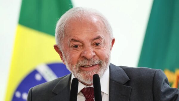Lula pede quebra completa de sigilo do caso Master "doa a quem doer"