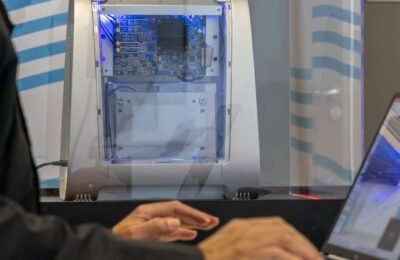 Novo computador quântico educacional passa a ser usado no Senai