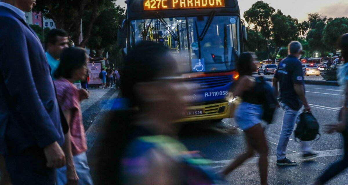 Pesquisa aponta que solidão e exaustão ampliam abstenção nas urnas