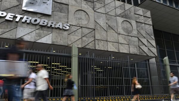Petrobras fecha acordo para comprar gás dos EUA por mais de 20 anos