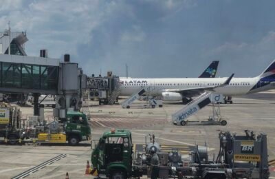 Petrobras reajusta preço médio do querosene de aviação em 13,9%