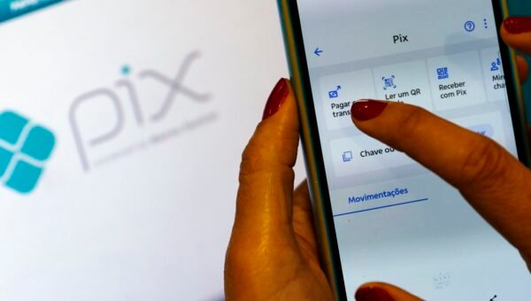Pix terá novas regras para fraudes, cobrança híbrida e contas-salário