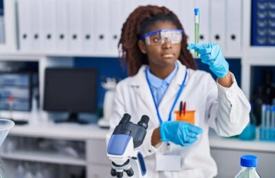Prêmio Mulheres e Ciência tem inscrições abertas até quinta-feira