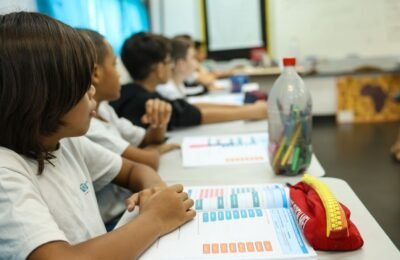 Professores têm 8 mil vagas gratuitas para pós-graduação