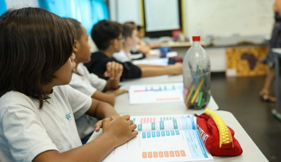 Professores têm 8 mil vagas gratuitas para pós-graduação