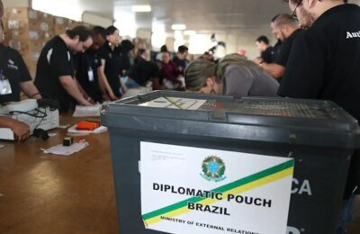 Quase 1 milhão de brasileiros no exterior poderão votar nas eleições