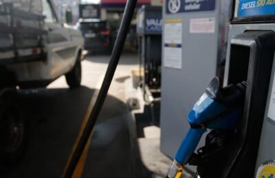 Subsídios à gasolina e ao diesel são ampliados após alta do petróleo