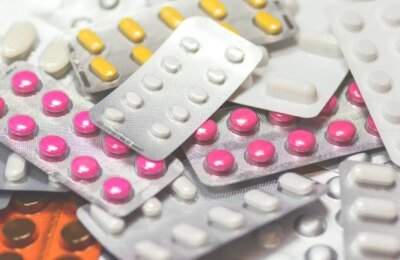 Anvisa proíbe lotes de medicamento para tratar câncer
