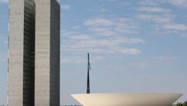 Câmara aprova aumento no limite de receita bruta do MEI