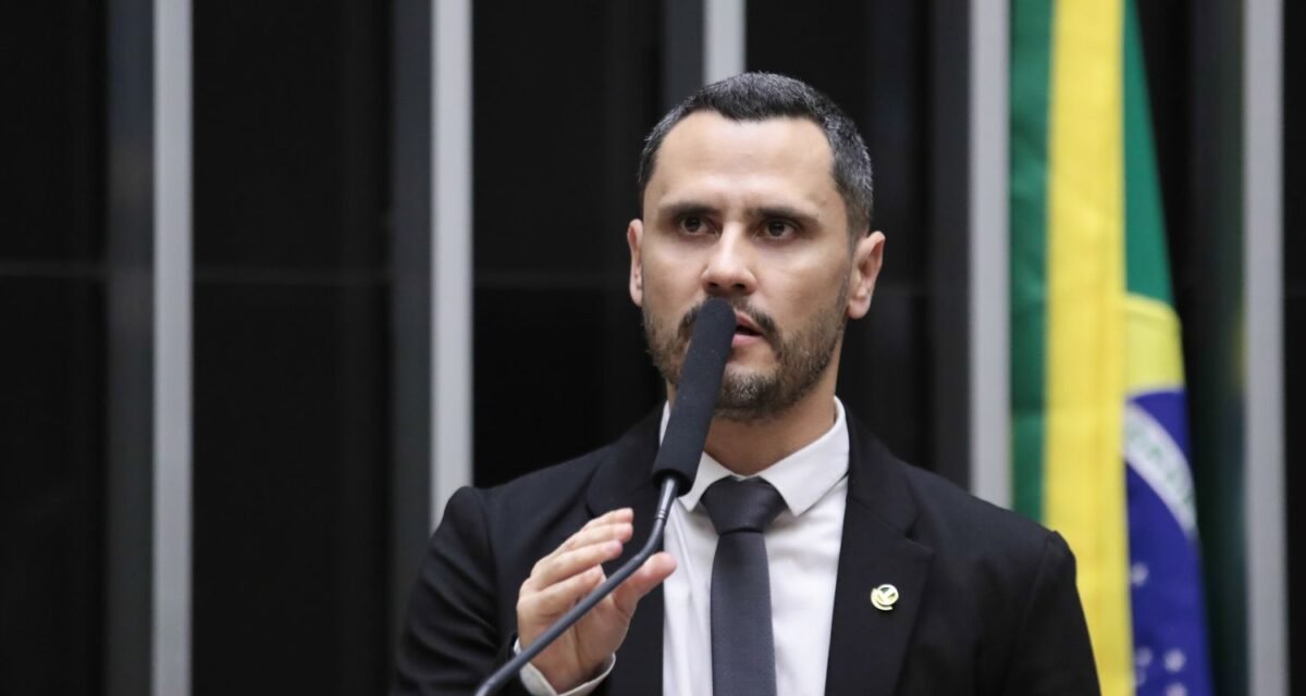 Cleitinho Azevedo é eleito governador de Minas Gerais no primeiro turn