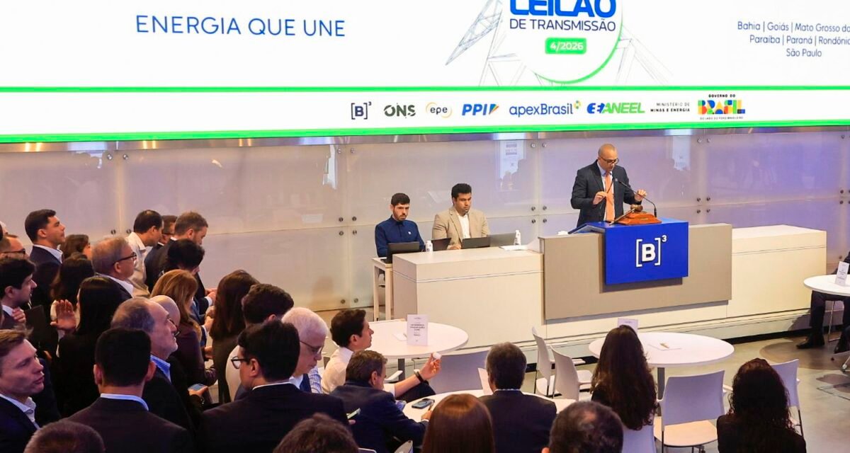Com muita disputa, Aneel leiloou oito lotes de transmissão de energia