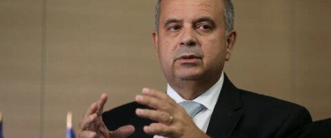 Coordenador de campanha se diz surpreso com fuga de Flávio