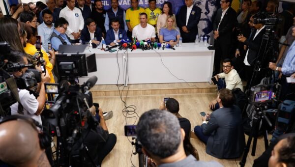 Douglas Ruas critica judicialização da eleição e se declara governador