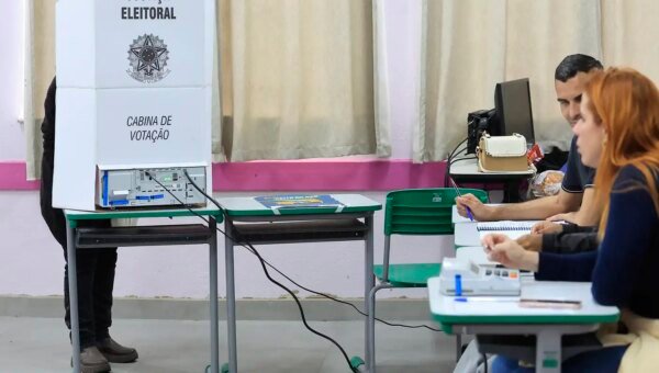 Eleições 2026: oito partidos vão comandar 26 estados e o DF