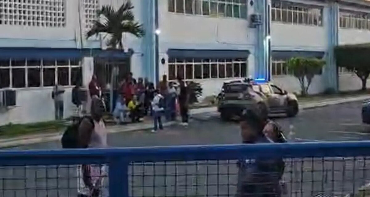 Eleitores relatam urnas fechadas e falta de transporte em Salvador
