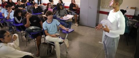 Enem 2026: inscrito automaticamente deve escolher idioma da prova